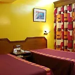 Nacional Hotell 3*
