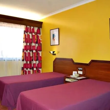 Nacional Otel