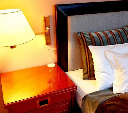 Otel Nacional