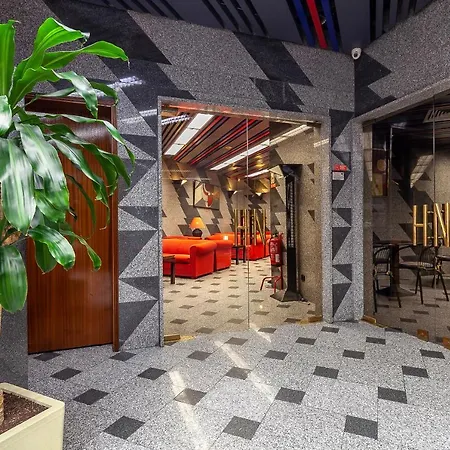 ナシオナル ホテル